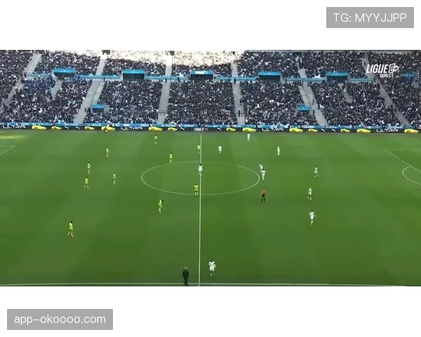 南特2-0客胜马赛,利用人数优势锁定胜局 南特2-0客胜马赛,利用人数优势锁定胜局