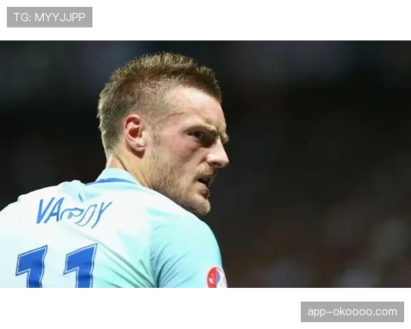 特写:老将瓦尔迪在莱斯特城保级成功后的眼泪 特写:老将瓦尔迪在莱斯特城保级成功后的眼泪